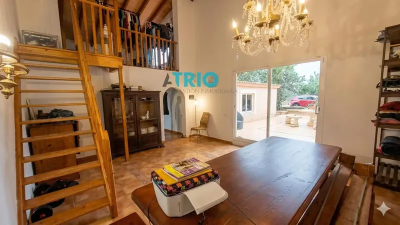 Just 800 meters from the center of Llucmajor is this exceptional rustic finca, a unique opportunity for those seeking tranquility — photo 8