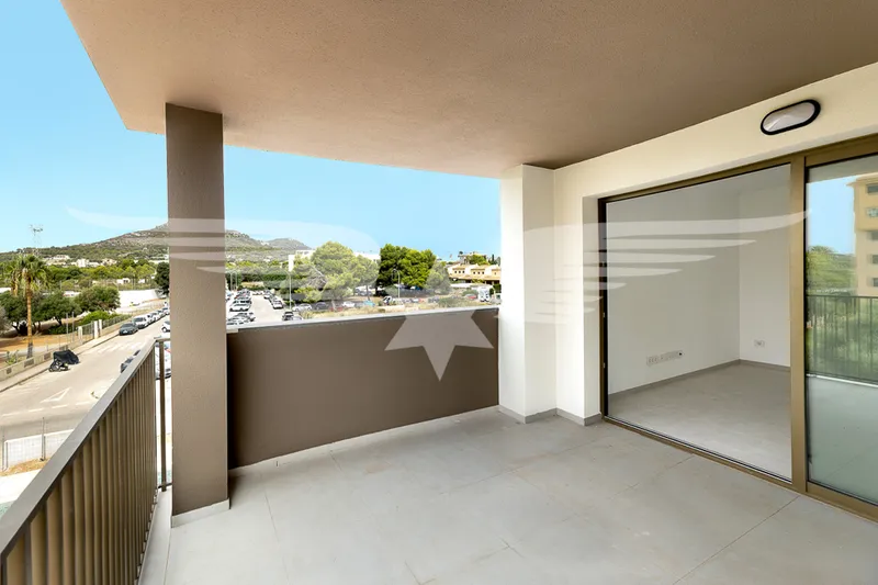 Cala Millor | Stylish apartment with a balcony — photo 1