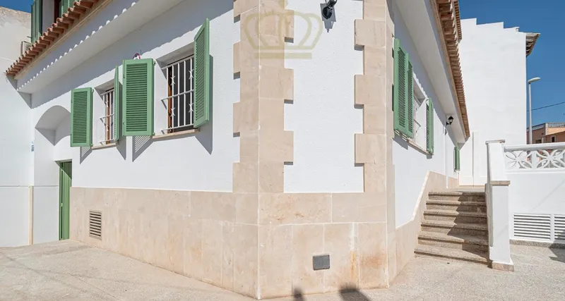 Multi-family house in Ciudad Jardin on the beach - Investment — photo 6
