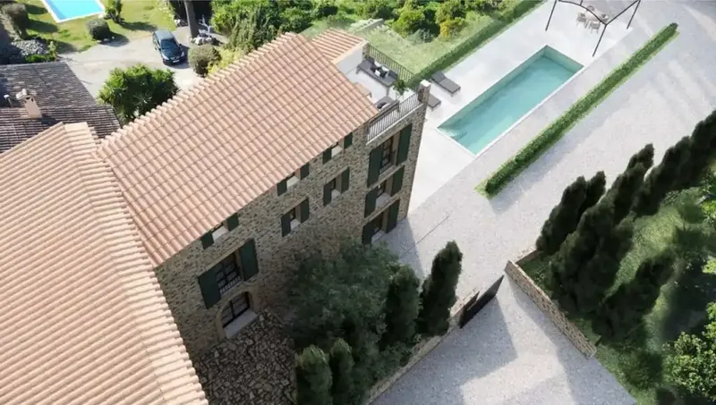 This exceptional property is available for purchase in a privileged location in the center of the village. — photo 9