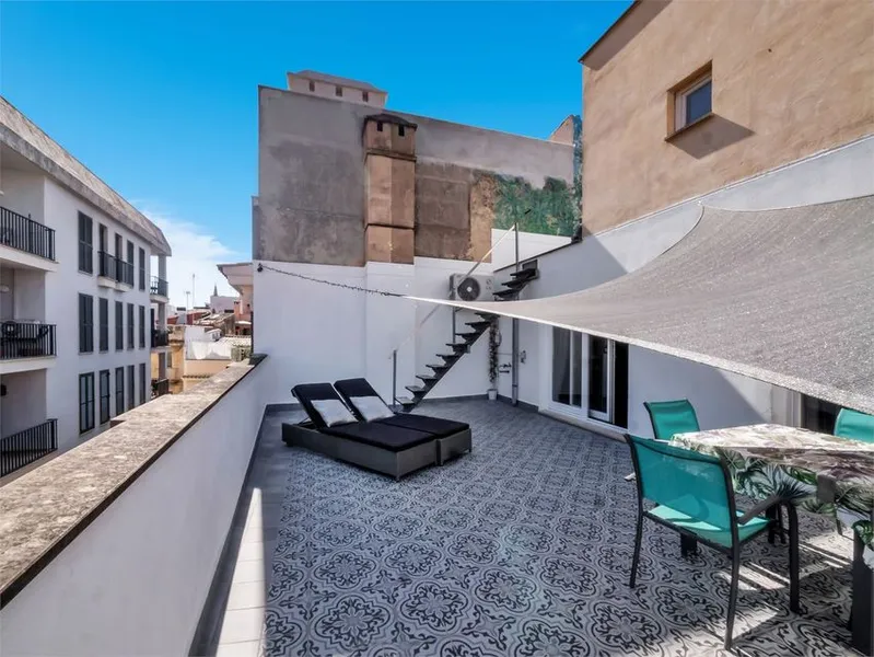 Penthouse for sale in Calle de Can Vatlori — photo 1