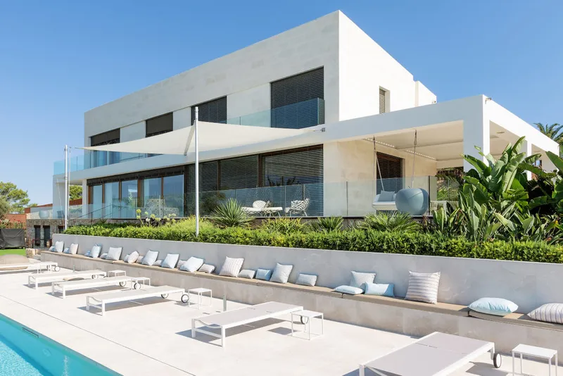 Fantastic property in modern finca style with far-reaching and sea views — photo 7