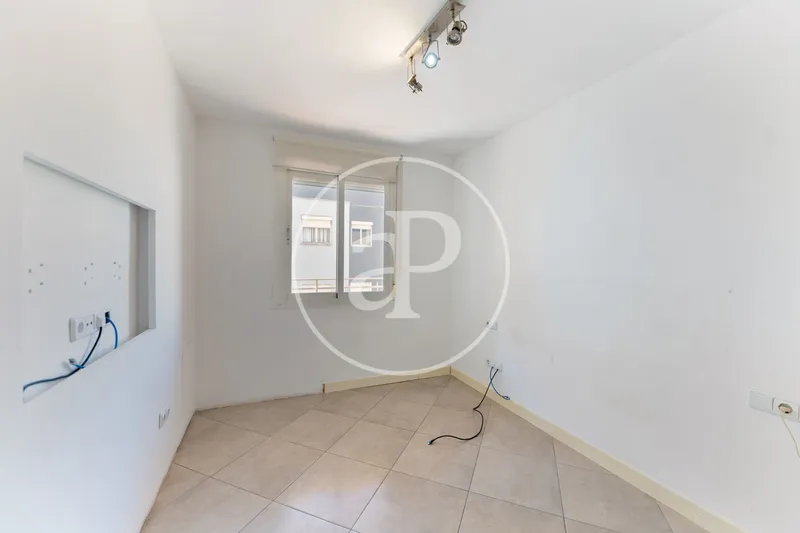 Apartment for sale near Calle Blanquerna — photo 6