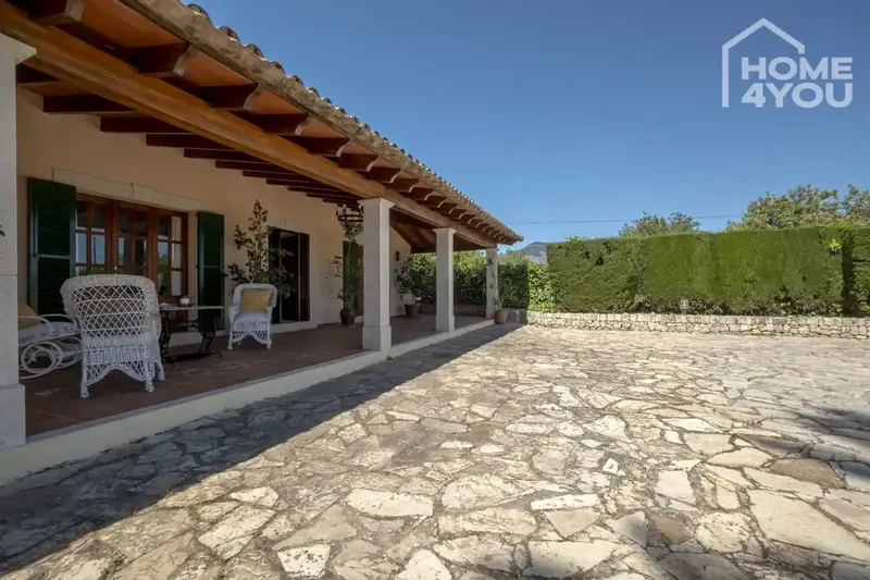 Mediterranean finca with pool, 7,000 m² plot and panoramic views in Lloseta — photo 4