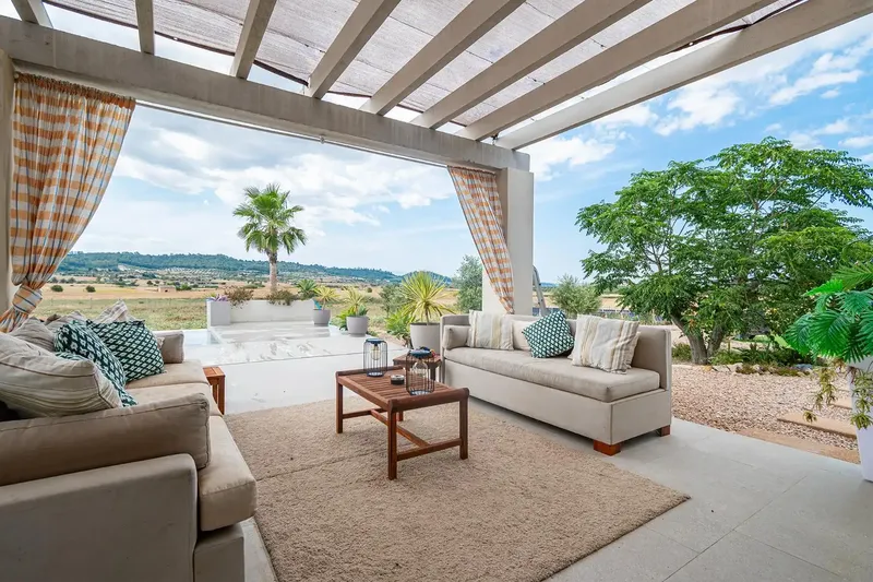 This newly built, high-specification finca in Sant Joan offers an exquisite fusion of contemporary comfort and authentic charm — photo 7