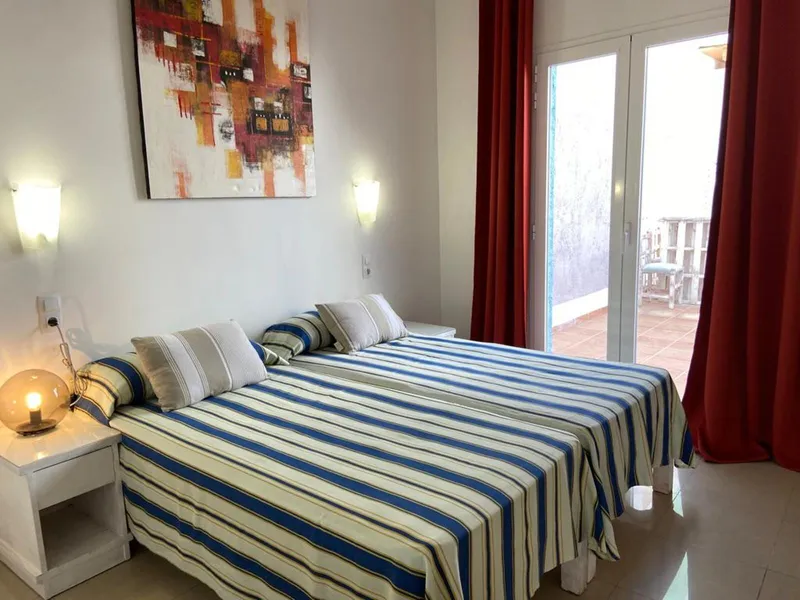 Building for sale in the center of Manacor — photo 3
