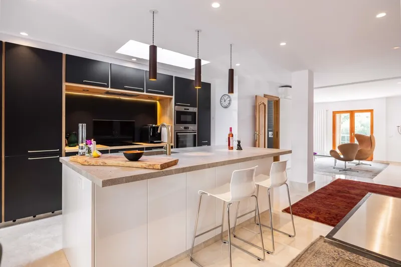 Refurbished Duplex Penthouse with Communal Swimming Pool in Bonanova — photo 11