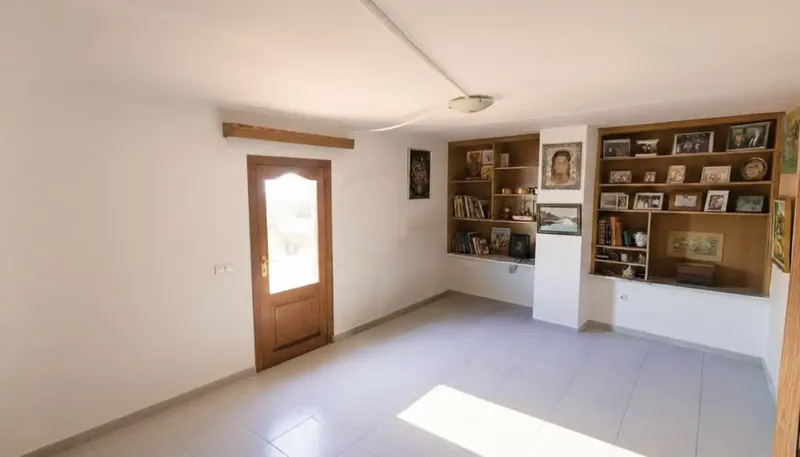 Spacious Townhouse with Pool and Great Potential in Campanet — photo 8