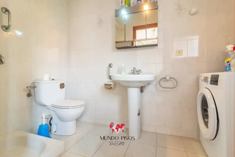 A flat with space, charm and Mallorcan essence just steps from the Parque de las Estaciones, Arxiduc, Palma de Mallorca, Balearic Islands — photo 6