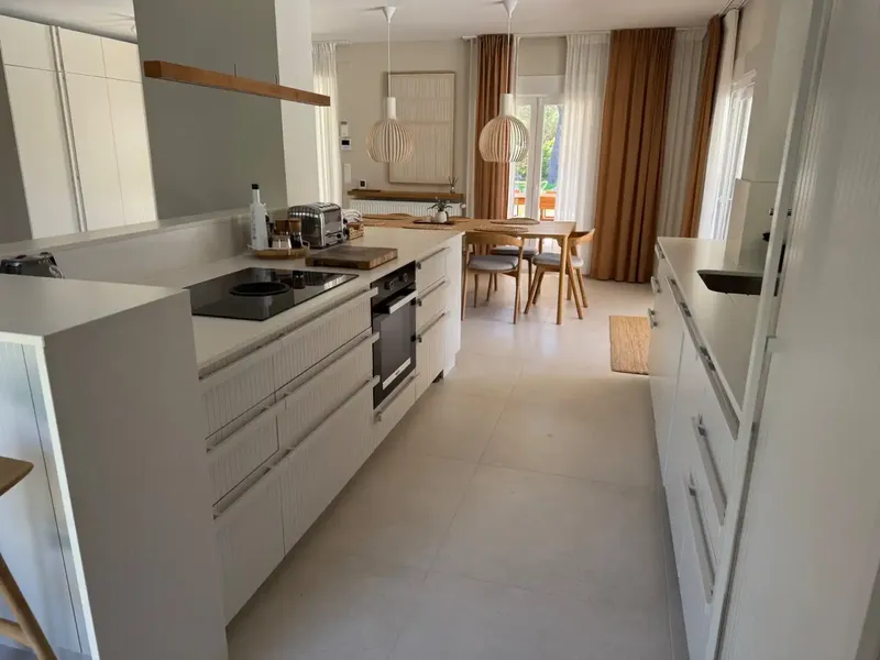 Discover this magnificent 383 m² home on a spectacular 2,804 m² plot — photo 12