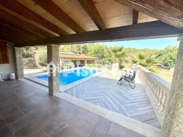 Rustic chalet on Rota de Son Comellas street, no. 2 — photo 1