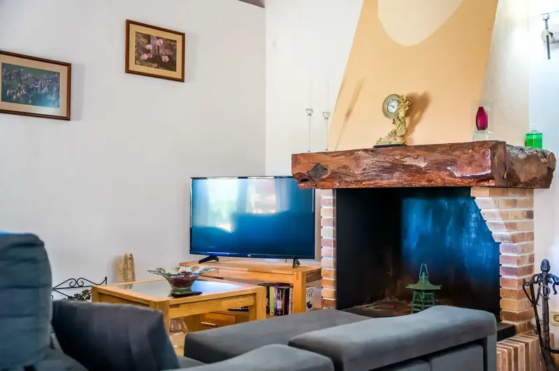 Fantastic estate in Artà consisting of 2 houses on the same plot, separated by a wall and a fence, offering wonderful views of the mountains — photo 7