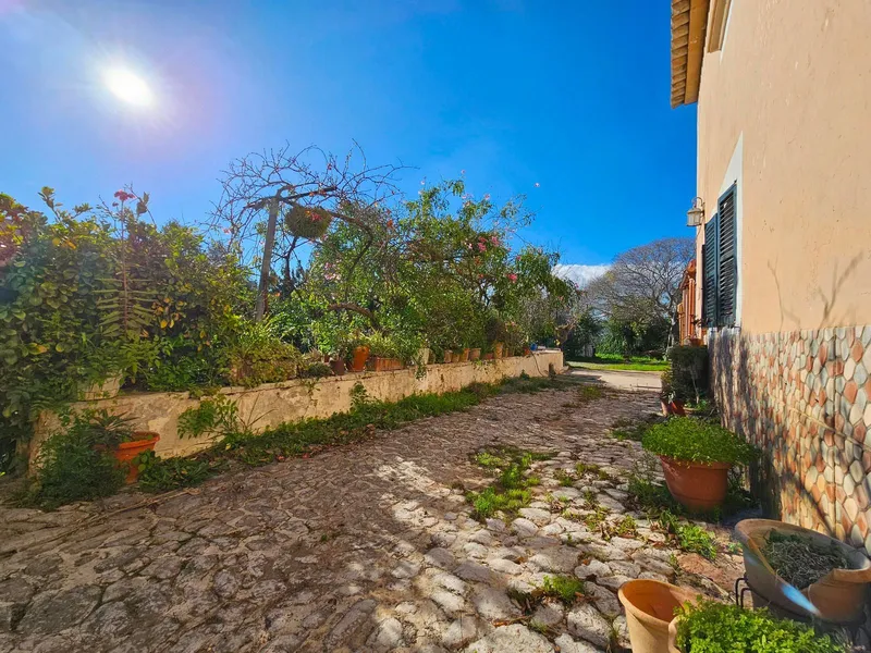 Independent chalet with mountain views — photo 9