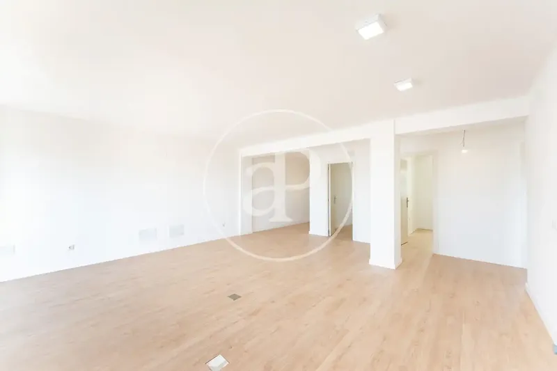 Piso con terraza en venta en Ponent — photo 8