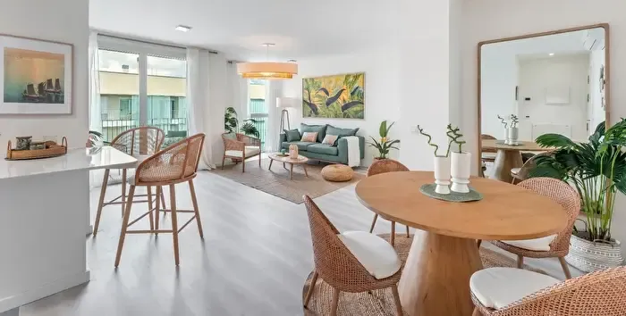 Piso de 2 habitaciones en venta en Llevant, Polígon de Llevant — photo 1