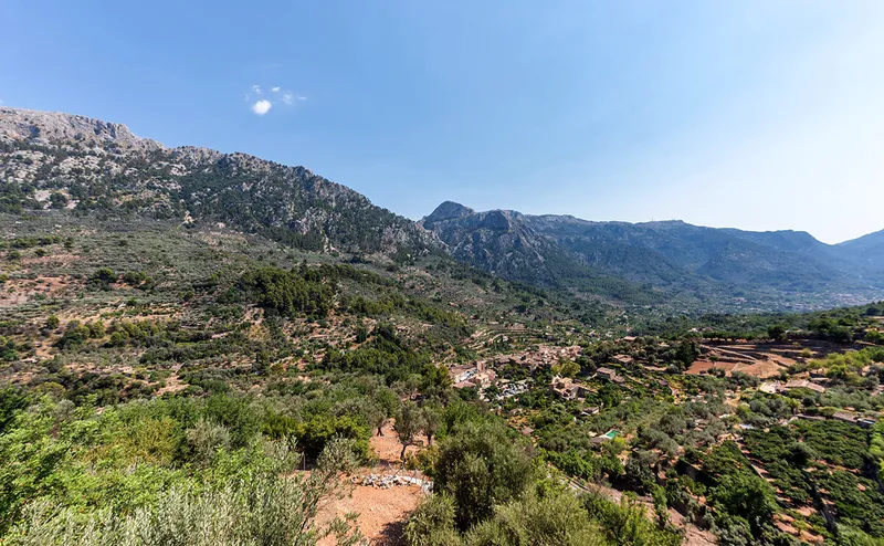 Country house with panoramic views — photo 7