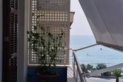 Apartment in Sillot with Sea Views and Elevator — photo 1
