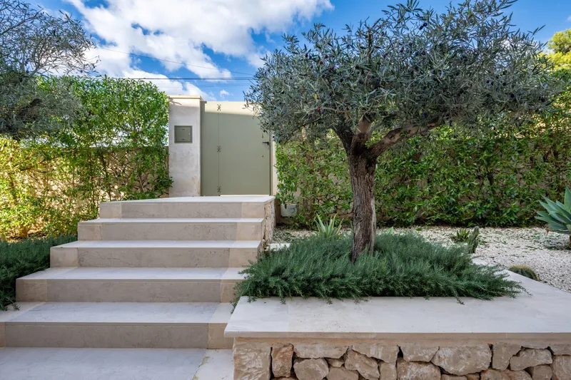 Designer villa with pool near the harbour in Cala Figuera — photo 4
