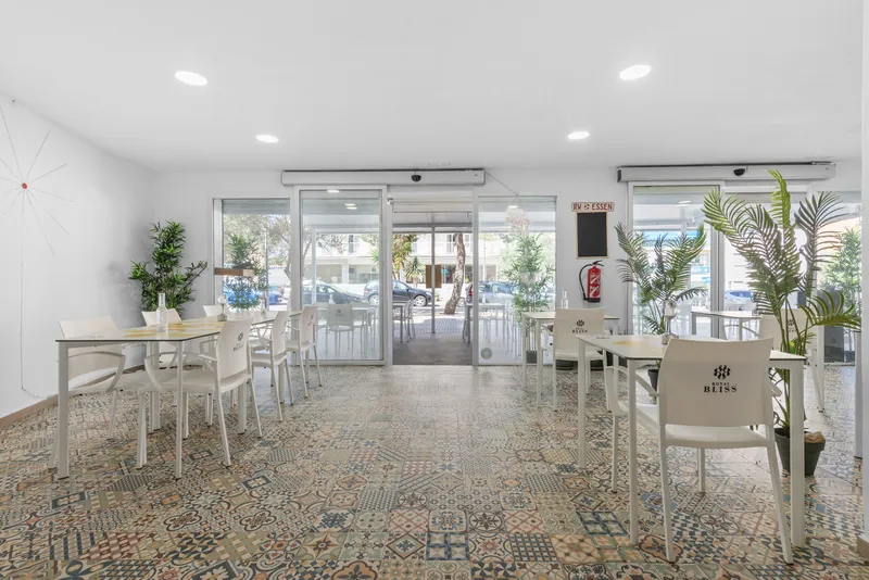 Exclusive investment: Hotel in Arenal — photo 2