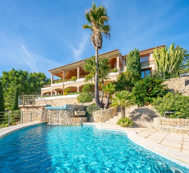 Exclusive villa set in an elevated position with panoramic views over the bay of Puerto de Pollensa — photo 9