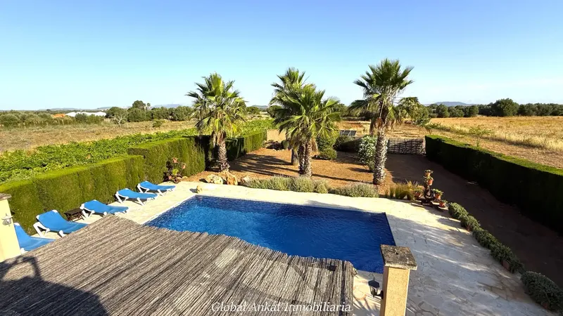 Exceptional property combining rustic charm with maximum efficiency and modernity — photo 3