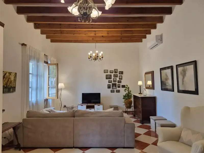 Si vienes a trabajar a Mallorca o a pasar una estancia temporal en la isla para desconectar o por otro motivo, y buscas algo más que un simp — photo 3