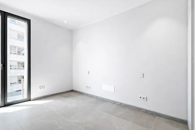 Modern Apartment with Panoramic Sea Views on the Front Line of Paseo Marítimo, Palma More — photo 10