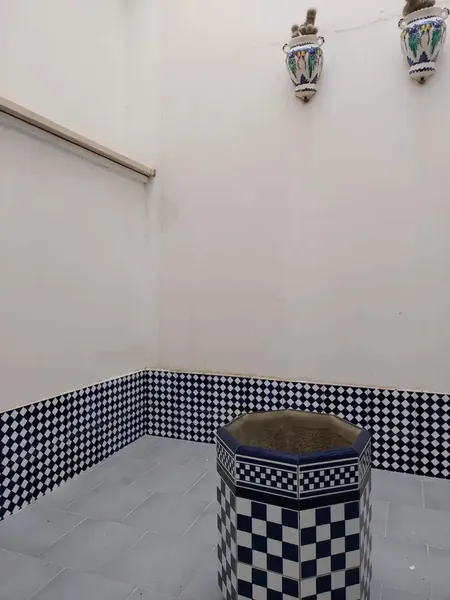 Building for sale on Baix des Cos street, with two floors and attic and terraces, the second floor is an open-plan space, the first floor is — photo 10
