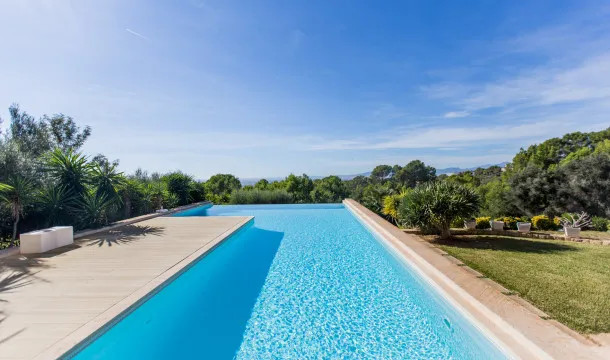 Charming villa with spectacular views in Puntiró, Palma — photo 2