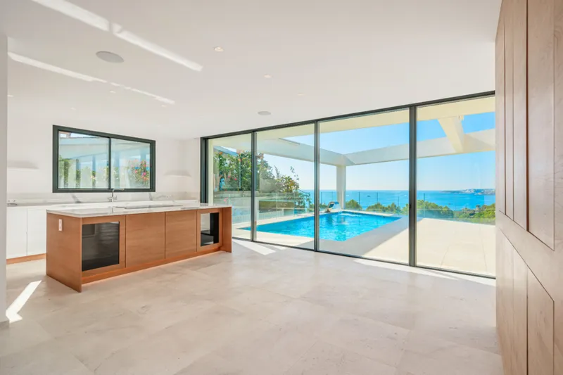 Sea view villa in Costa den Blanes — photo 5