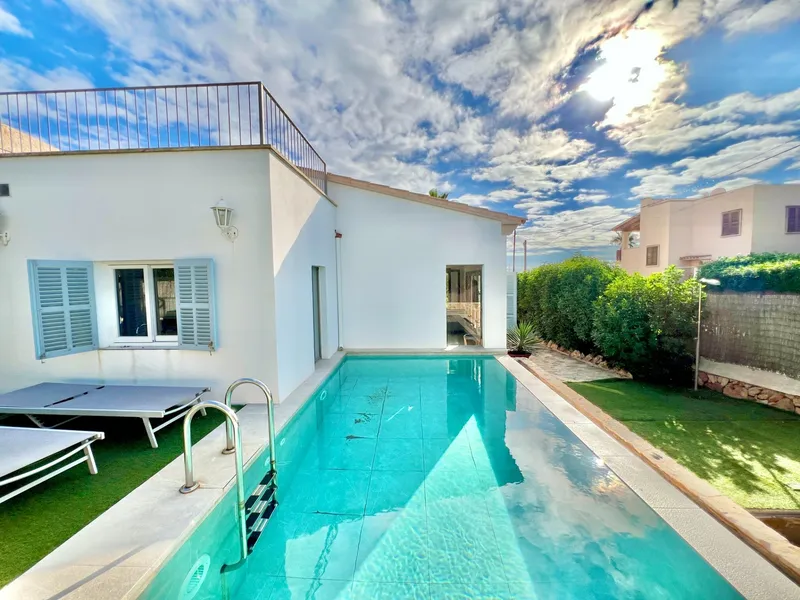 Beautiful renovated detached house with pool a few meters from the sea – Cala Figuera — photo 3