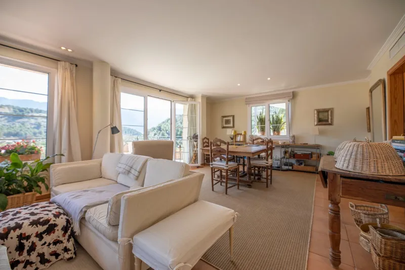 Desirable luxury villa with garage and pool in Port de Sóller — photo 12
