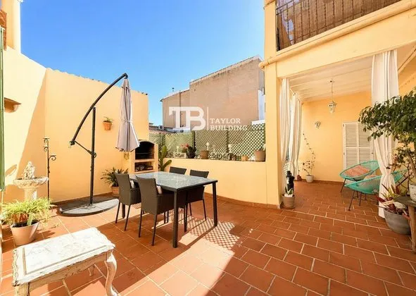 Flat / apartment in Calle de Sant Elies, La Missio - Mercat, Palma de Mallorca — photo 1