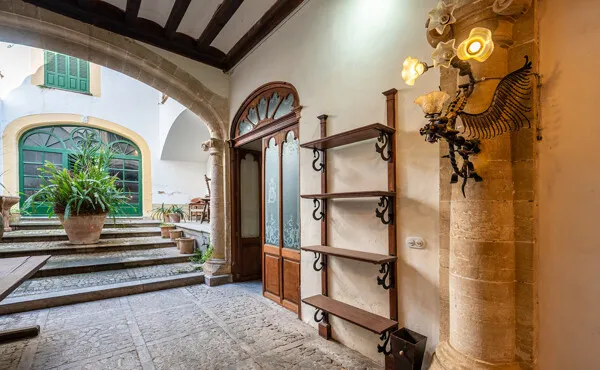 Spectacular manor house in Sóller — photo 1