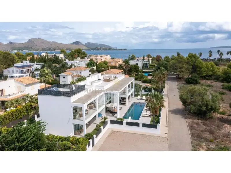 Exclusive contemporary villa in Llenaire, Puerto de Pollensa - 7 suites, architectural design and open views — photo 11