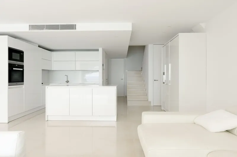 Long-term rental: Exclusive duplex apartment on the first line of the sea in Cala Mayor - Marcel Remus Real Estate — photo 6