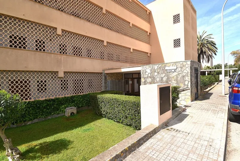 Apartment in Calas de Mallorca — photo 2