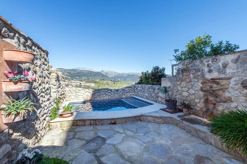 Luxury home in Campanet, Province of Balearic Islands — photo 1