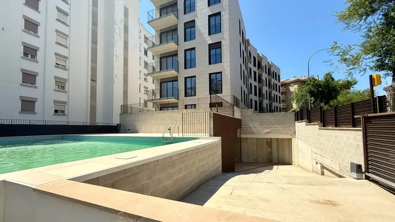 Exclusive brand new ground-floor apartments for rent in Son Dameto, in a modern residential complex with communal pool — photo 6