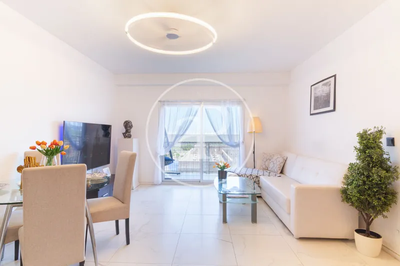 Flat for rent with Terrace in Ciutat Jardí (Valencia) — photo 1