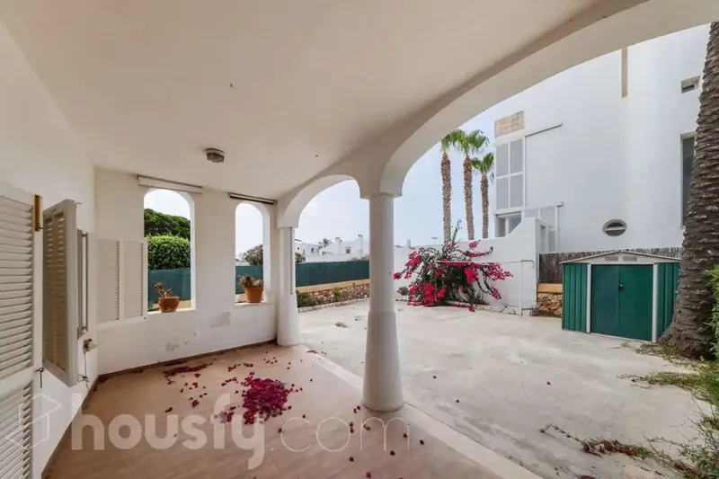 Housfy sells spacious ground floor apartment in Palma de Mallorca, in Cala d'Or, with 75 m² of usable space — photo 3