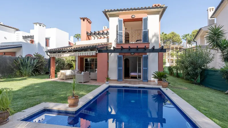 For Sale in Belavent Santa Ponsa Detatched Villa with Private Swimming Pool — photo 1