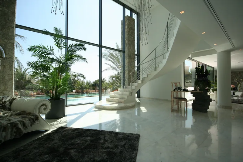Modern luxury family villa — photo 3