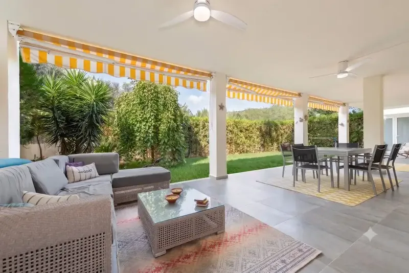 Bright and spacious ground floor apartment, fully renovated, for sale in Llenaire, Puerto Pollensa, a few meters from the beach — photo 4