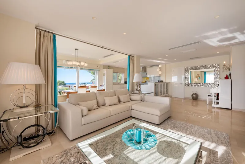 Villa for sale with panoramic sea views in Costa de la Calma — photo 3