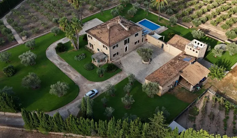UNA VILLA ÚNICA EN ALARÓ: 22.000 M² DE NATURALEZA, PRIVACIDAD Y TRANQUILIDAD — photo 8