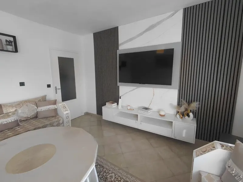 If you are looking for a smart investment or a solution for two families who want to live together but with total independence, this property — photo 7