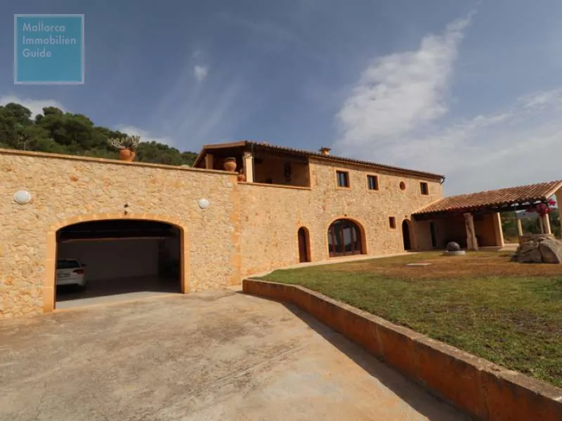 Finca with distant sea views between Son Carrió and Cala Millor — photo 4