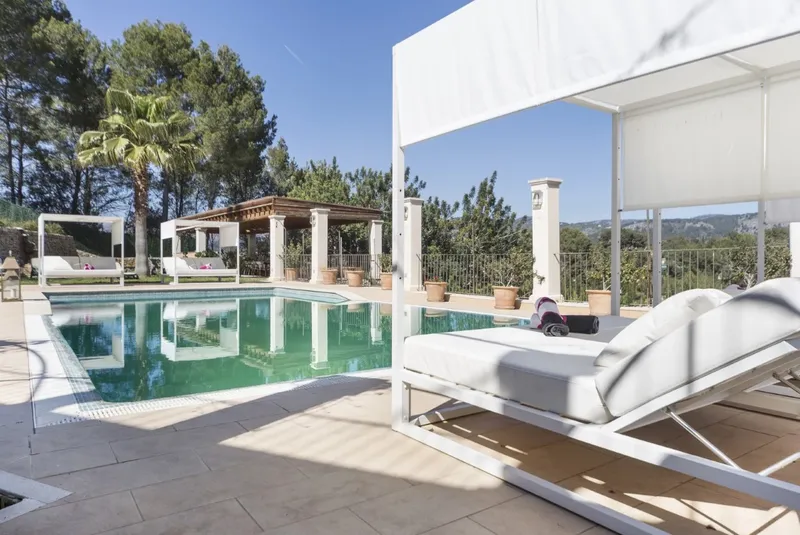 Mallorca Next Properties - Luxury rustic finca in Mallorca with agricultural land, holiday license and high profitability potential — photo 3