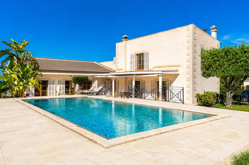 Spacious Mediterranean villa with mountain views in Nova Santa Ponsa — photo 1
